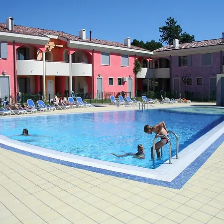 Colorful With Fenced Garden And Fireplace * Bibione